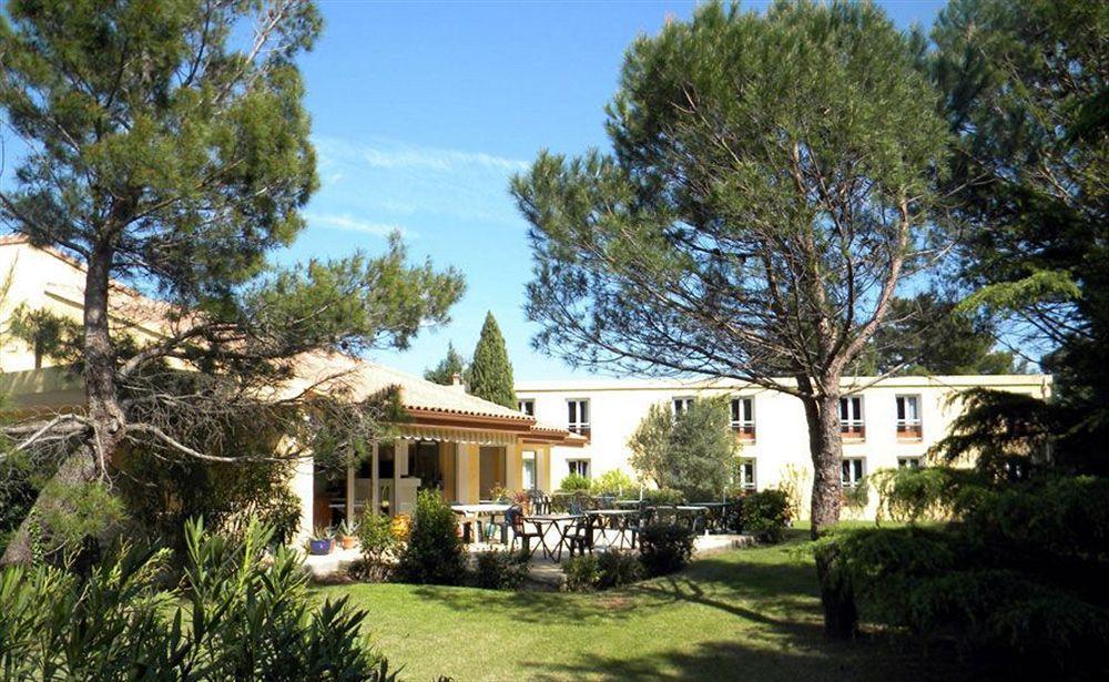 Hotel Restaurant Le Mas De L'Olivier Pont-Saint-Esprit Bagian luar foto