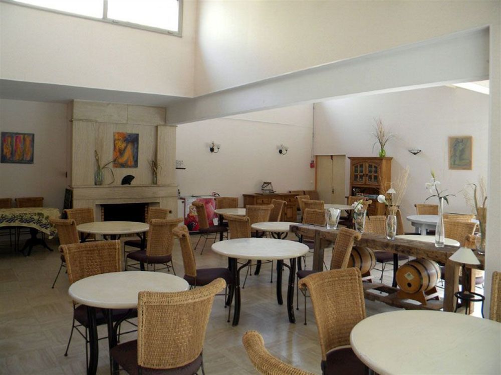 Hotel Restaurant Le Mas De L'Olivier Pont-Saint-Esprit Bagian luar foto