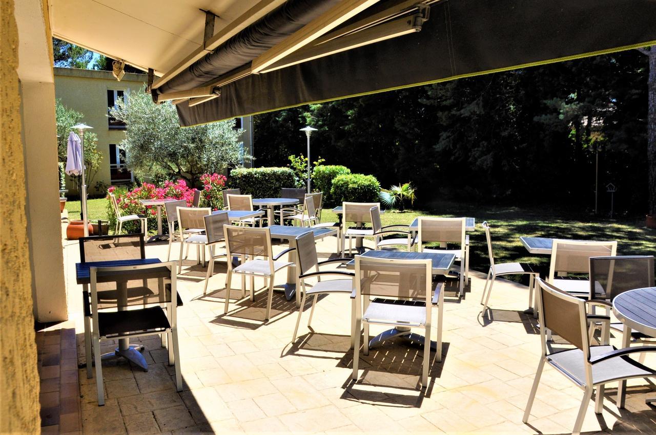 Hotel Restaurant Le Mas De L'Olivier Pont-Saint-Esprit Bagian luar foto