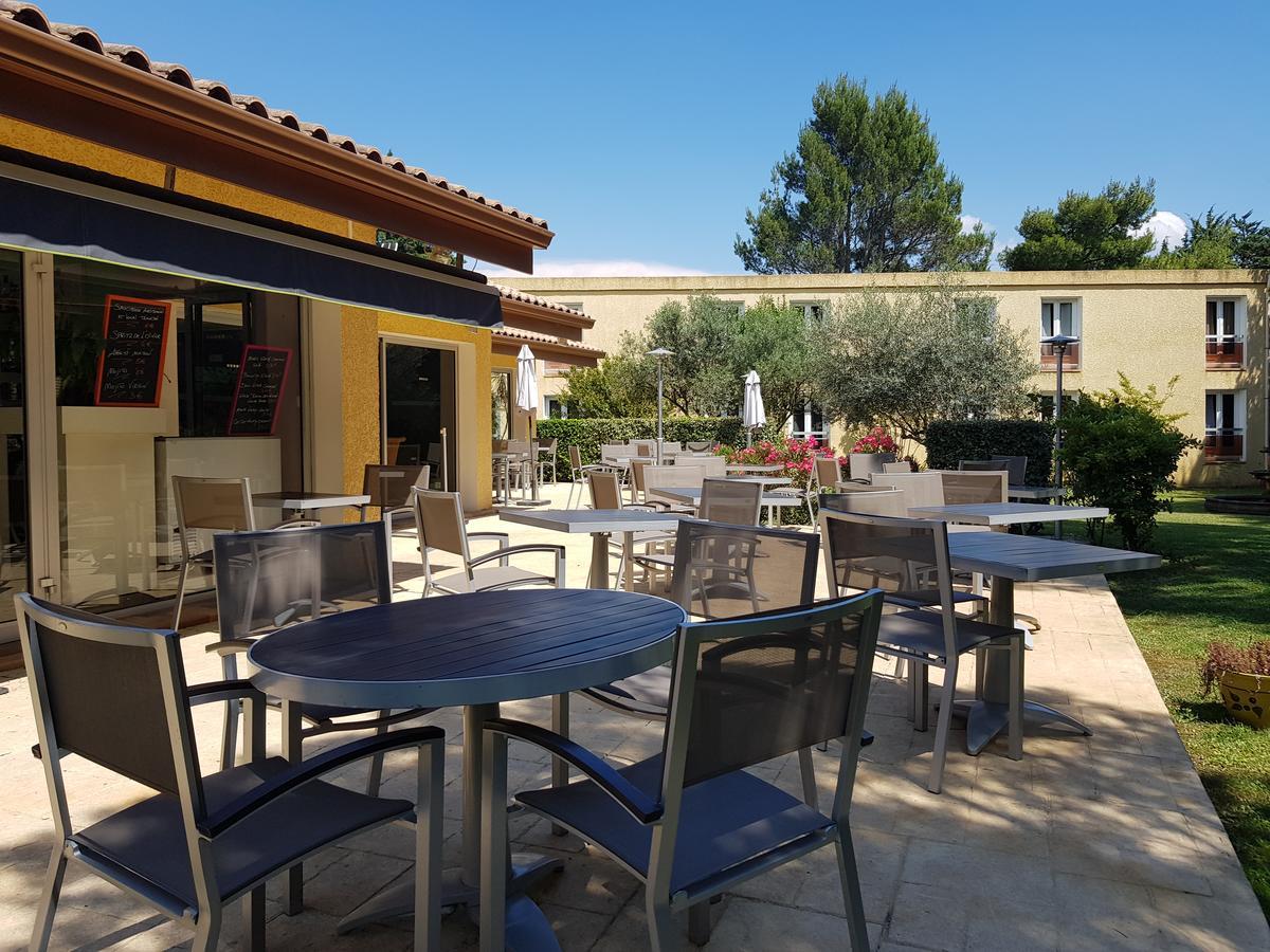 Hotel Restaurant Le Mas De L'Olivier Pont-Saint-Esprit Bagian luar foto